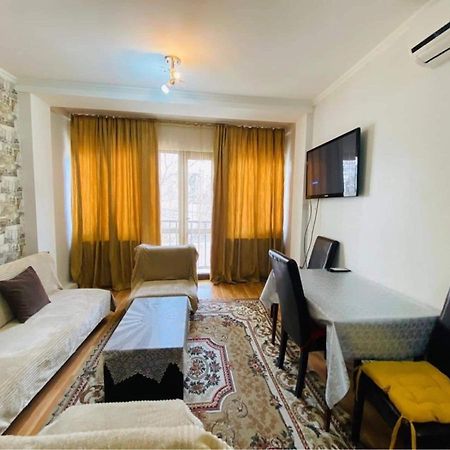 Cozy Home Tbilisi Eksteriør billede