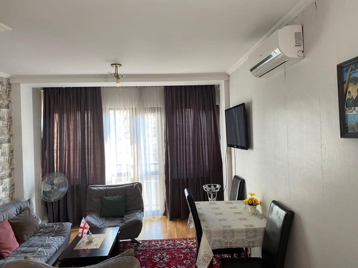 Cozy Home Tbilisi Eksteriør billede